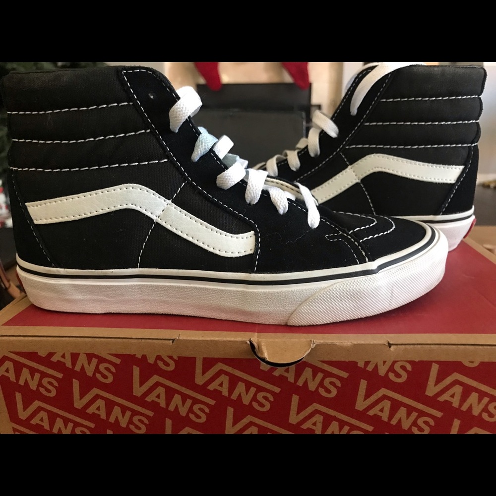 Sk8-Hi Vans US W7/M5.5